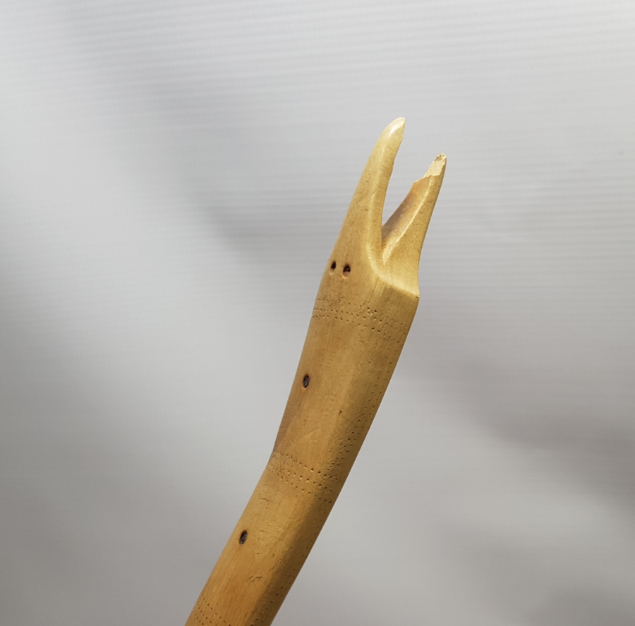 OSMANLI DÖNEMİ NADİR FORMDA TEKKE İŞİ SIRT KAŞIYICI