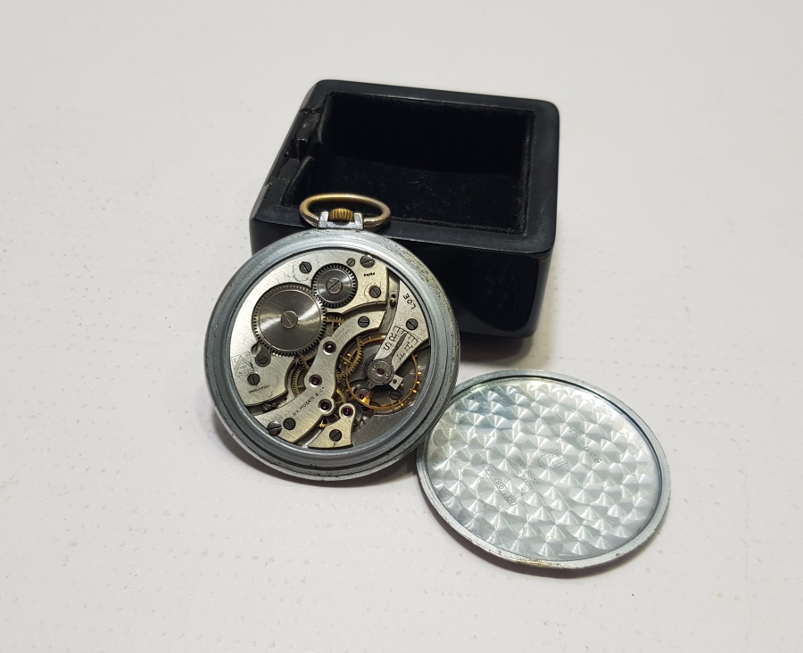 KURMALI ANTİKA CEP SAATİ