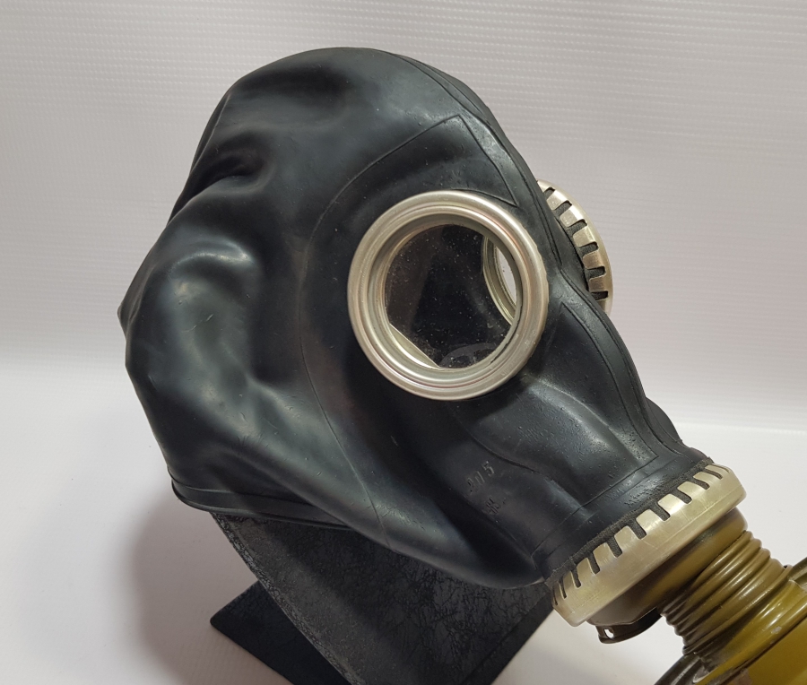 ANTİKA GAZ MASKESİ