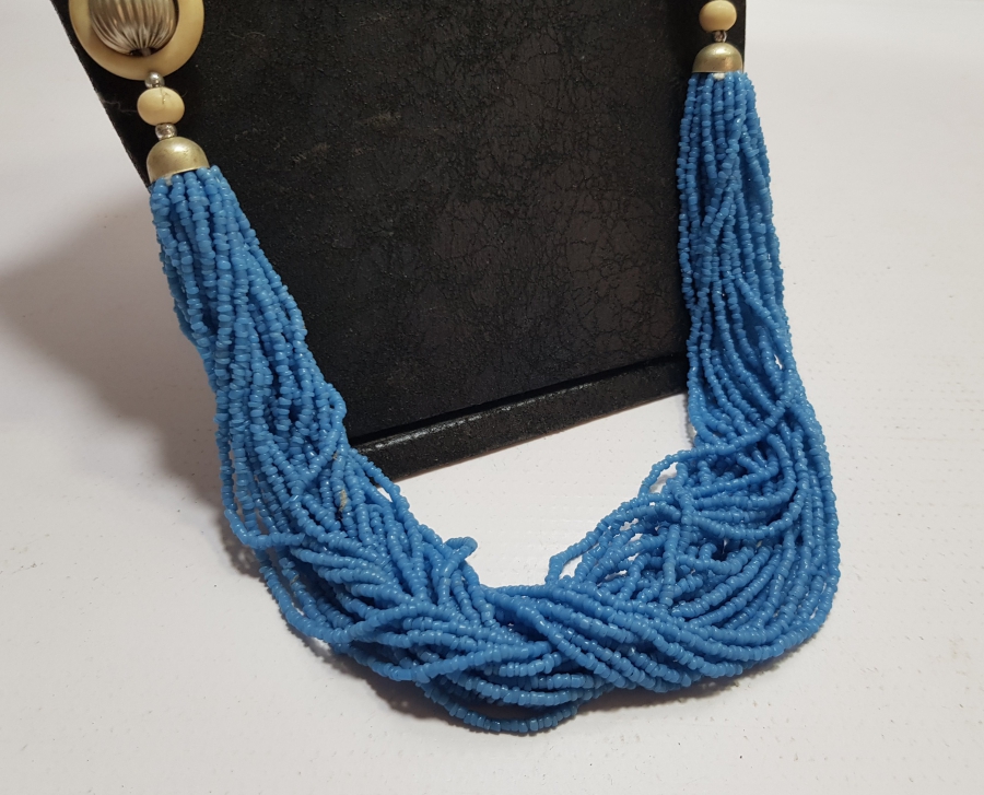 KEMİK VE OPAL BONCUKLARLA SÜSLÜ TAMAMI EL YAPIMI VE UZAKDOĞU İŞİ ANTİKA GERDANLIK