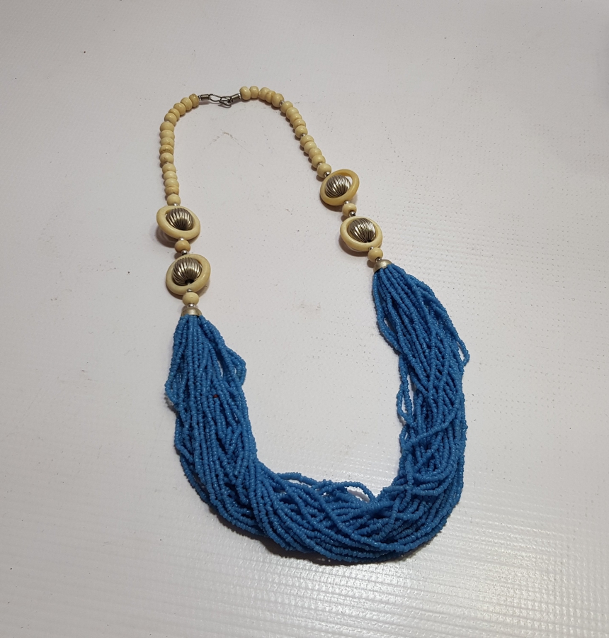 KEMİK VE OPAL BONCUKLARLA SÜSLÜ TAMAMI EL YAPIMI VE UZAKDOĞU İŞİ ANTİKA GERDANLIK