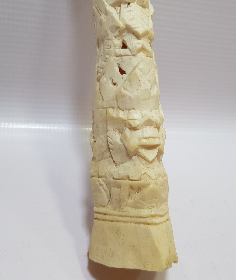 UZAKDOĞU YAPIMI EL OYMA İŞÇİLİKLİ ANTİKA KEMİK MASA ÜSTÜ OBJESİ