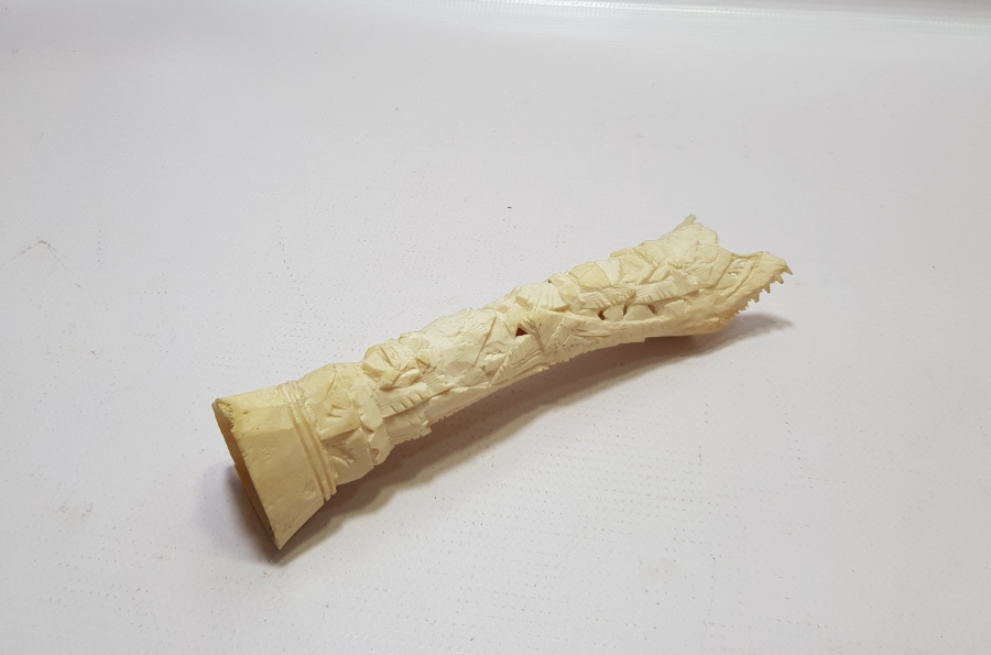 UZAKDOĞU YAPIMI EL OYMA İŞÇİLİKLİ ANTİKA KEMİK MASA ÜSTÜ OBJESİ