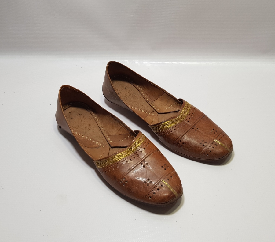 DERİ VE ALTIN SIRMA İŞÇİLİKLİ ÖZEL YAPIM OSMANLI DÖNEMİ NADİR DAMAT TERLİĞİ