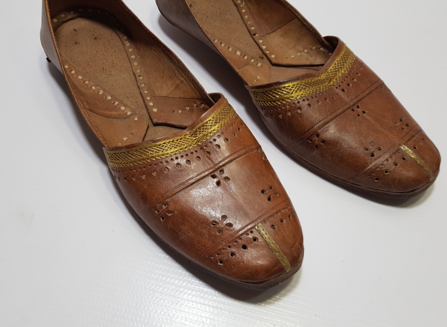 DERİ VE ALTIN SIRMA İŞÇİLİKLİ ÖZEL YAPIM OSMANLI DÖNEMİ NADİR DAMAT TERLİĞİ