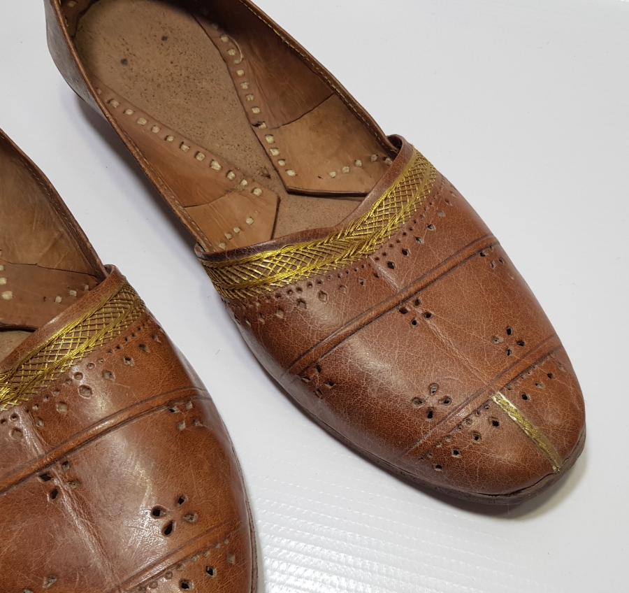 DERİ VE ALTIN SIRMA İŞÇİLİKLİ ÖZEL YAPIM OSMANLI DÖNEMİ NADİR DAMAT TERLİĞİ