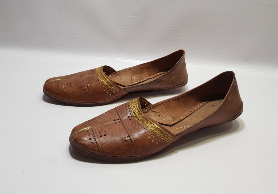 DERİ VE ALTIN SIRMA İŞÇİLİKLİ ÖZEL YAPIM OSMANLI DÖNEMİ NADİR DAMAT TERLİĞİ