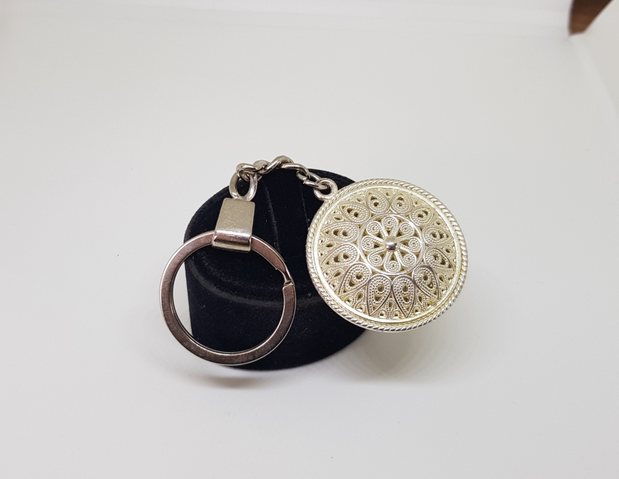 TELKARİ İŞÇİLİKLİ ANTİKA GÜMÜŞ ANAHTARLIK