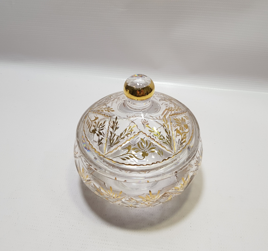 ÜZERİ ALTIN VERMEYLİ BEYKOZ TARZI ANTİKA ŞEKERLİK