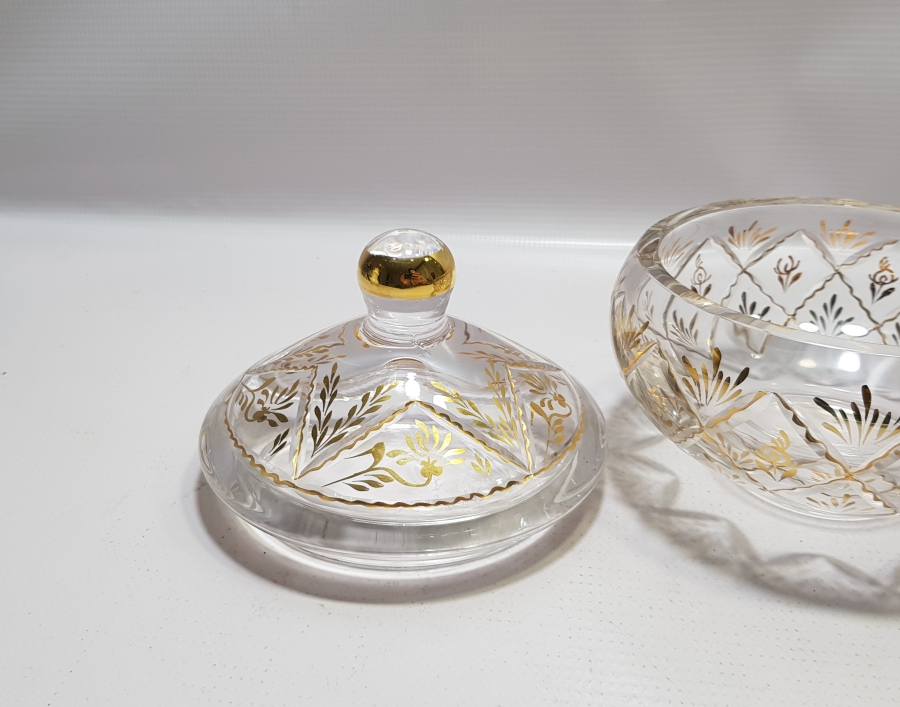 ÜZERİ ALTIN VERMEYLİ BEYKOZ TARZI ANTİKA ŞEKERLİK