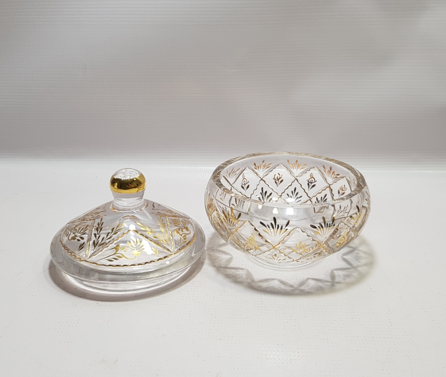 ÜZERİ ALTIN VERMEYLİ BEYKOZ TARZI ANTİKA ŞEKERLİK