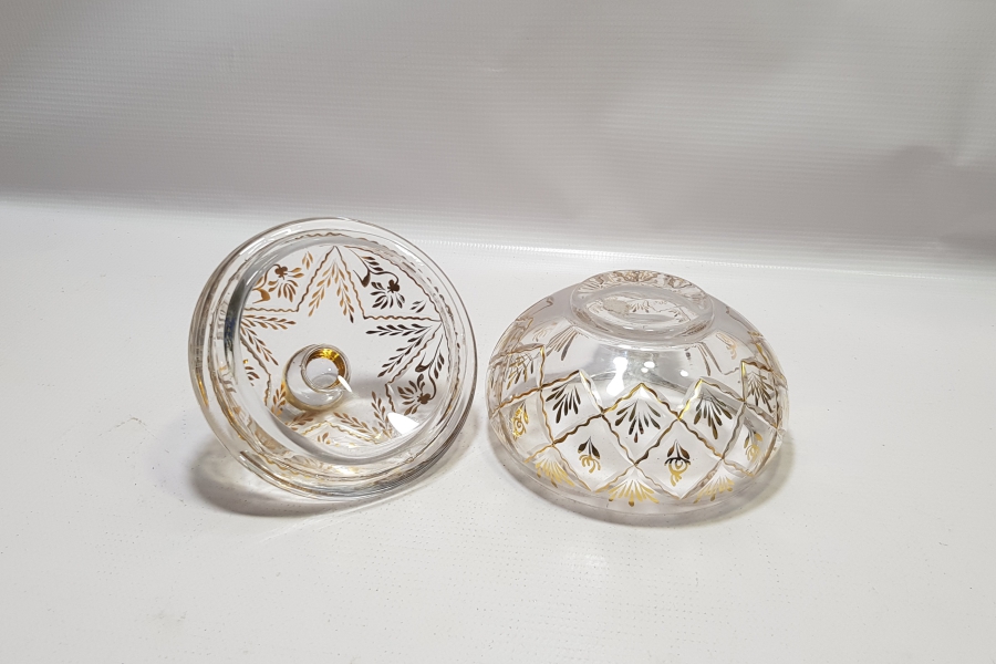 ÜZERİ ALTIN VERMEYLİ BEYKOZ TARZI ANTİKA ŞEKERLİK