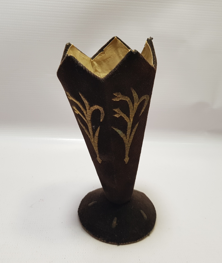 OSMANLI DÖNEMİ SIRMA İŞÇİLİKLİ EL YAPIMI ÇOK NADİR İĞNE OYA VAZOSU