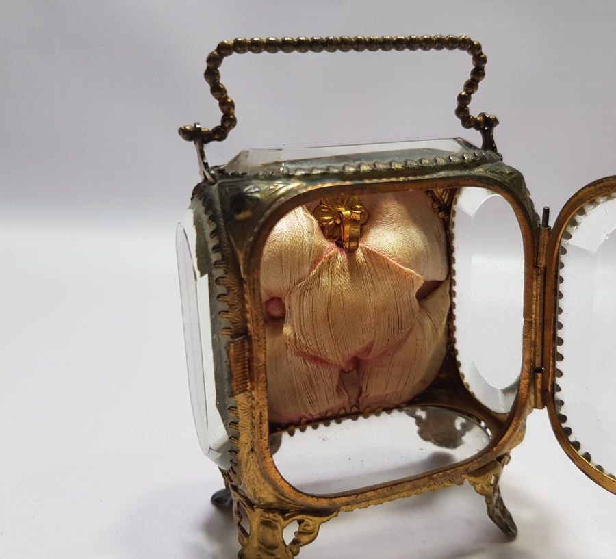 OSMANLI DÖNEMİ NADİR FORMLU CEP SAATİ STANDI