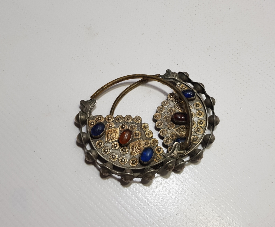 OSMANLI DÖNEMİ ÜZERİ DOĞAL TAŞLARLA SÜSLÜ BALIK FORMLU ERMENİ İŞİ BÜYÜK BOY GELİN KÜPESİ