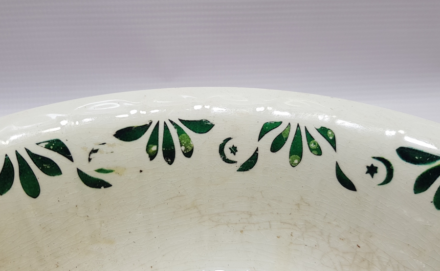 ÜZERİ AY YILDIZ VE HOROZLU DEV BOY OSMANLI DÖNEMİ PORSELEN KASE