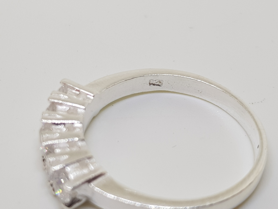 BEŞTAŞ MODEL GÜMÜŞ YÜZÜK