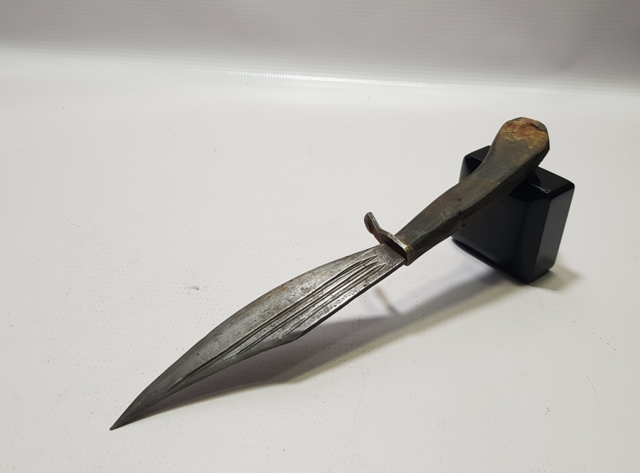 OSMANLI DÖNEMİ KAN OLUKLU VE YALMANLI EĞRİ SAPLI BURSA İŞİ ÇOK NADİR KABADAYI KAMASI - BİTİRİM SALLAMASI