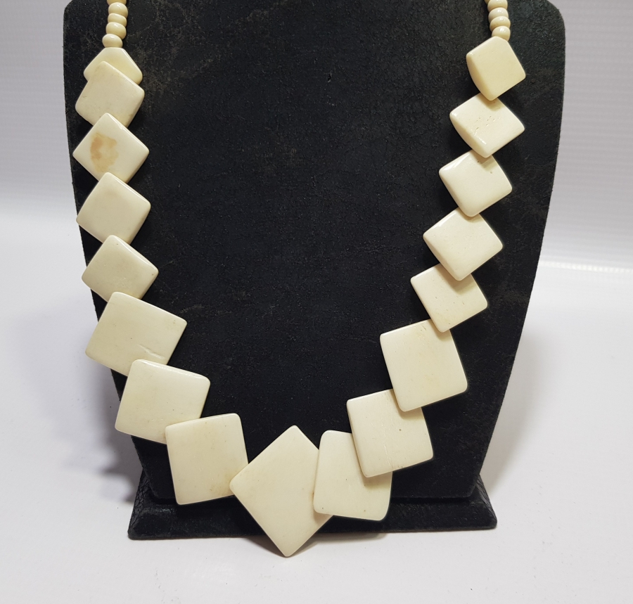 ÖZEL YAPIM ANTİKA KEMİK GERDANLIK