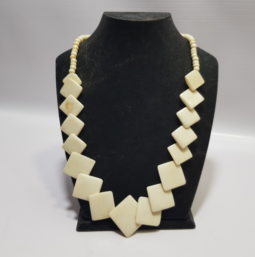 ÖZEL YAPIM ANTİKA KEMİK GERDANLIK