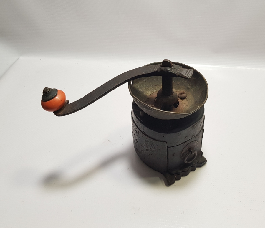 OSMANLI DÖNEMİ NADİR FORM VE BOYDA SEYYAR KAHVE SATICISI DEĞİRMENİ