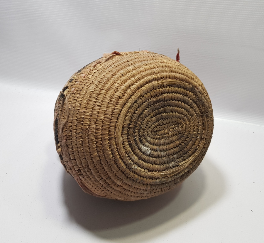 OSMANLI DÖNEMİ HURMA YAPRAĞINDAN YAPILMIŞ HİCAZ İŞİ NADİR KAPAKLI HURMA ZEMBİLİ