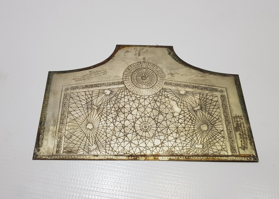 OSMANLICA VE TÜRKÇE YAZILI ÇOK NADİR GEÇİŞ DÖNEMİ METAL RÜZGAR YÖNLERİNİ GÖSTERİR GEMİCİ YÖN TAKVİMİ