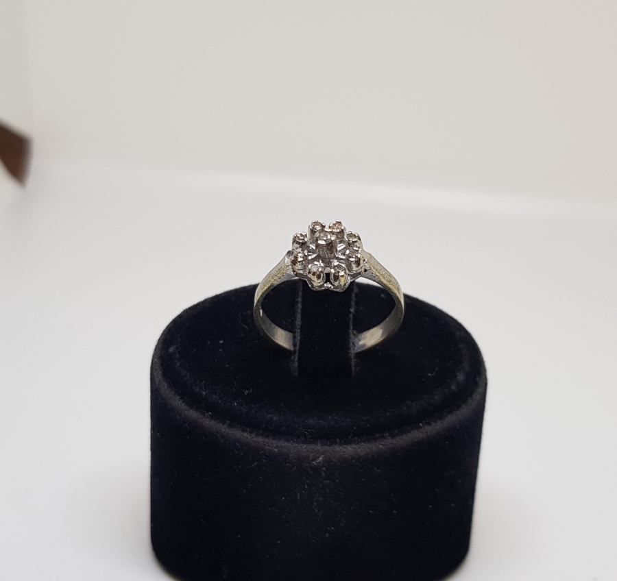 KAR TANESİ FORMLU PIRLANTA TAŞLI ÖZEL YAPIM YÜZÜK