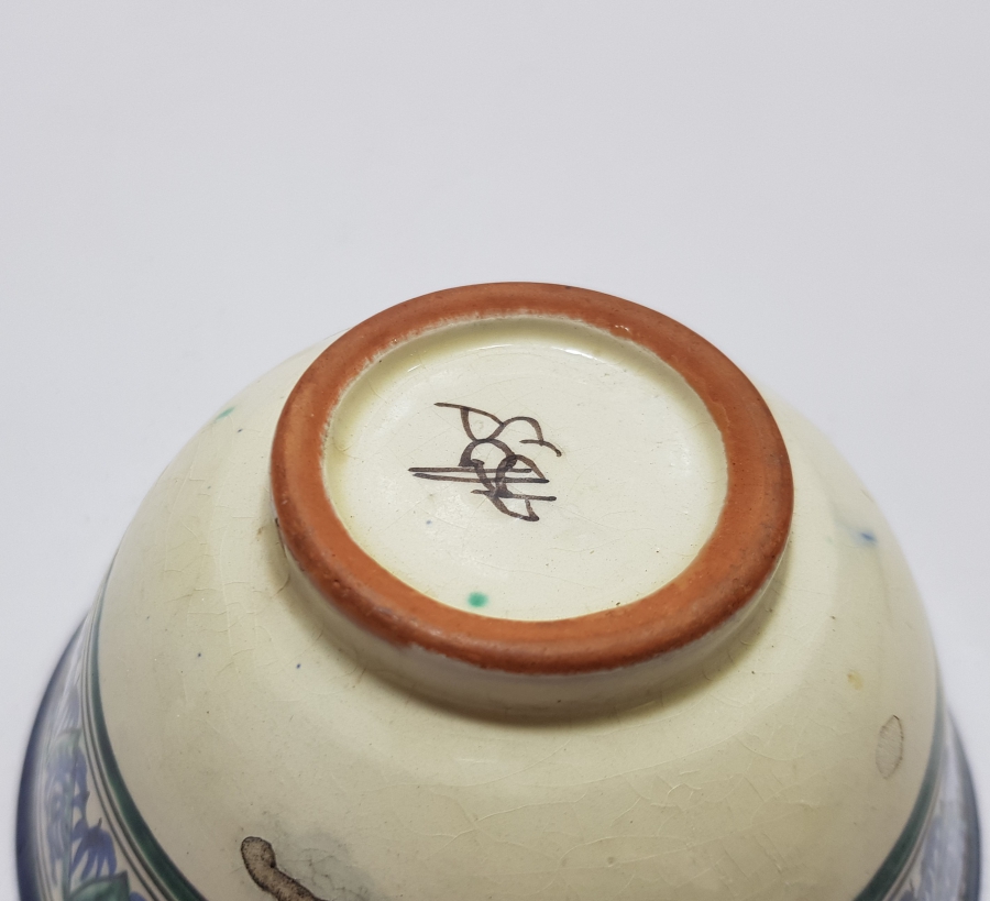 OSMANLI DÖNEMİ USTA DAMGALI VE EL BOYAMA NADİR FORMDA İZNİK KASE