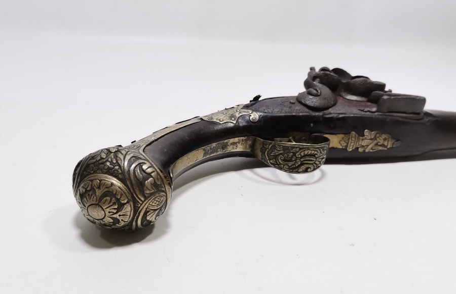 OSMANLI DÖNEMİ GÜMÜŞ APLİKLİ ÇAKMAK TAŞLI PİŞTOV