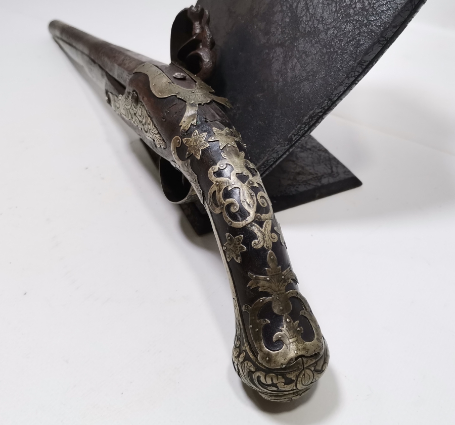 OSMANLI DÖNEMİ GÜMÜŞ APLİKLİ ÇAKMAK TAŞLI PİŞTOV