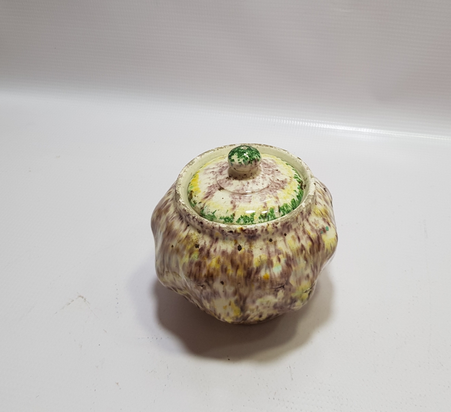 OSMANLI DÖNEMİ NADİR FORMDA KAPAKLI KÜTAHYA MACUNLUK