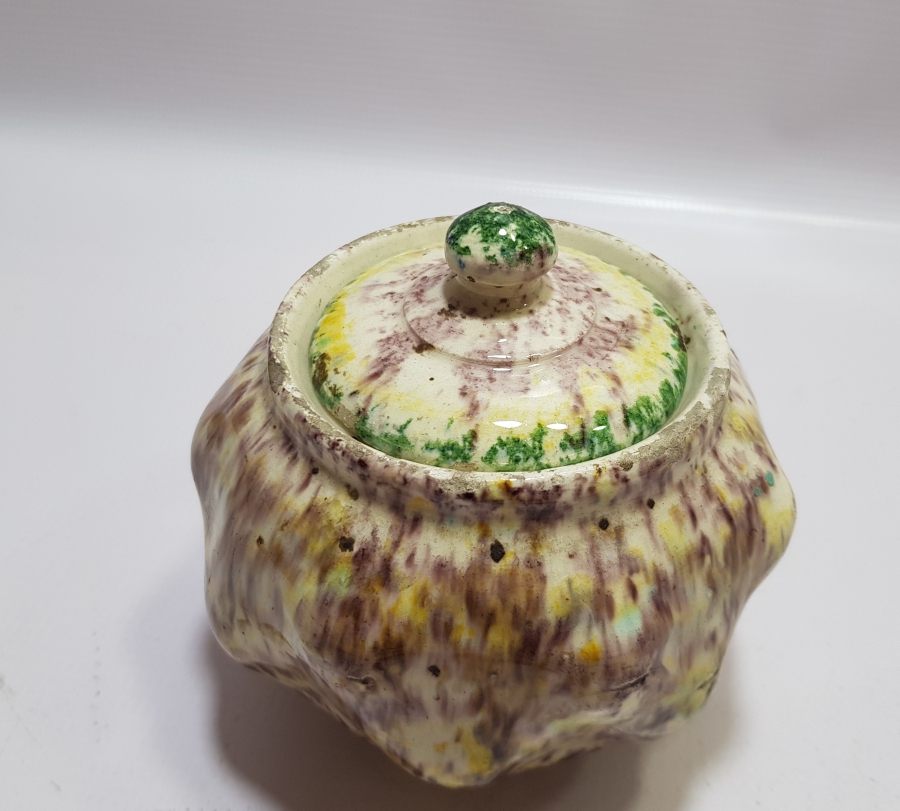 OSMANLI DÖNEMİ NADİR FORMDA KAPAKLI KÜTAHYA MACUNLUK