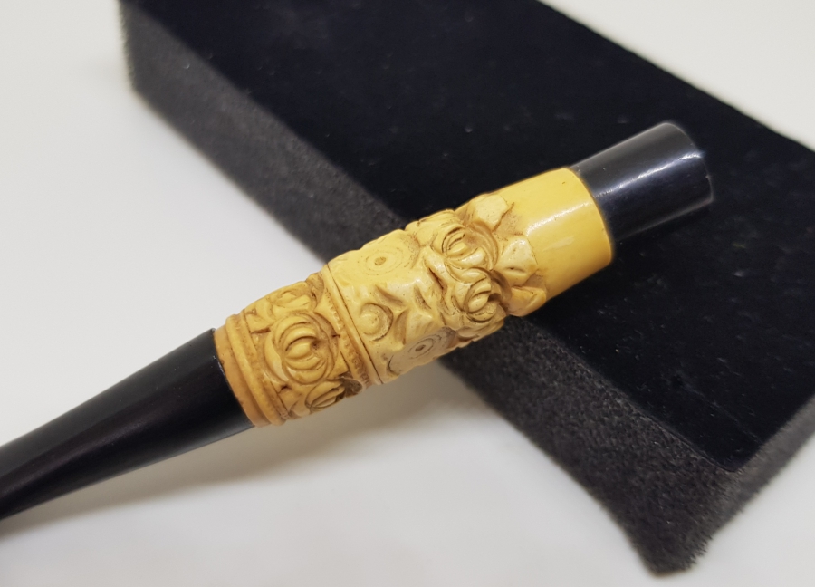 LÜLE TAŞINDAN MAMUL ANTİKA SİGARA AĞIZLIĞI