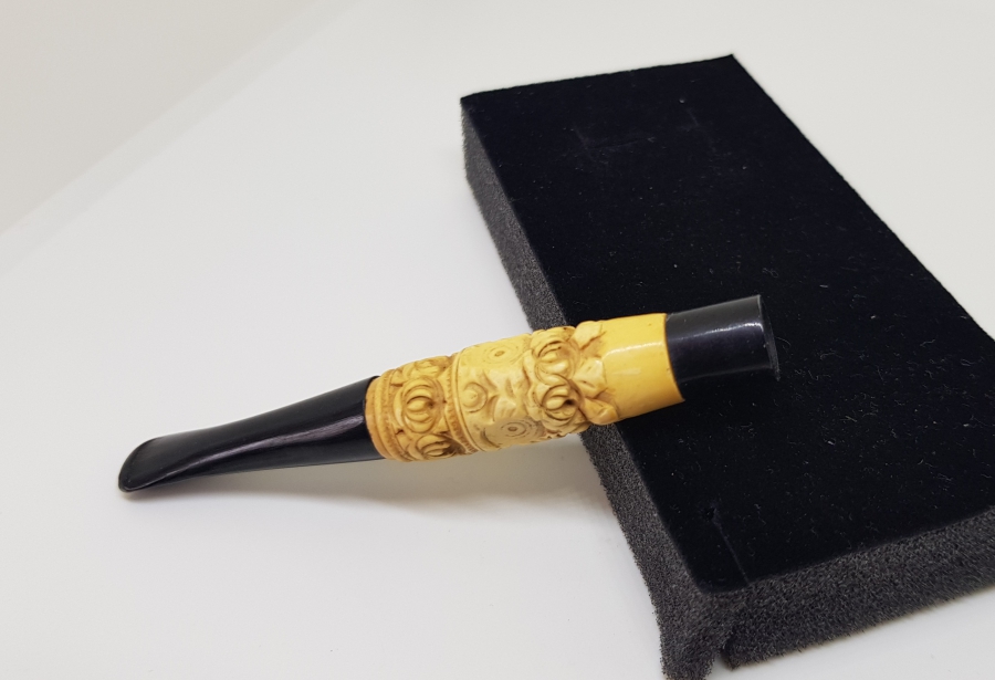 LÜLE TAŞINDAN MAMUL ANTİKA SİGARA AĞIZLIĞI