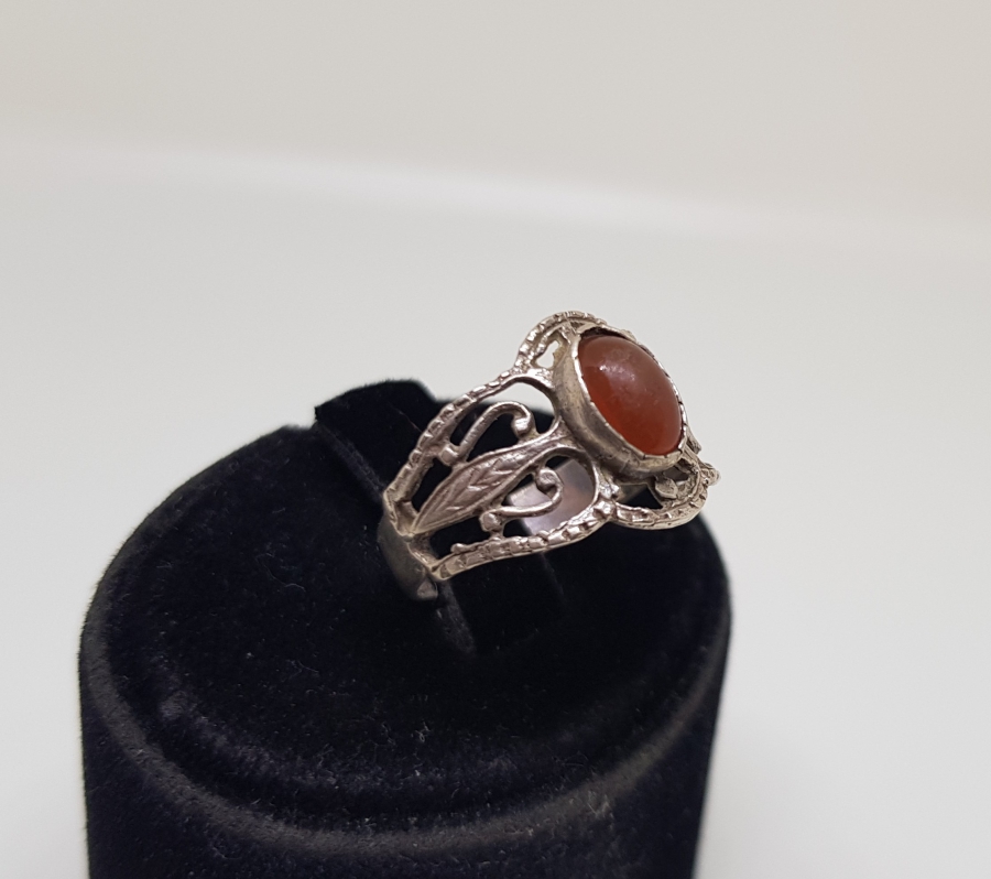 OSMANLI DÖNEMİ AKİK TAŞLI KALEM VE KABARTMA İŞÇİLİKLİ YÜZÜK