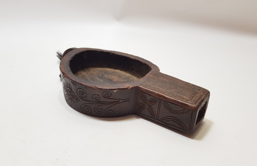 ÜZERİ KUŞ VE KÖPEK MOTİFLİ EL YAPIMI ANTİKA KAHVE SOĞUDANI