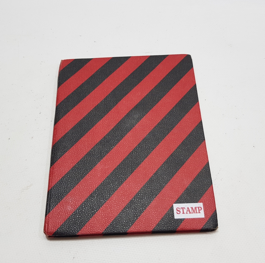 İÇİNDE YABANCI PULLAR OLAN PUL ALBÜMÜ