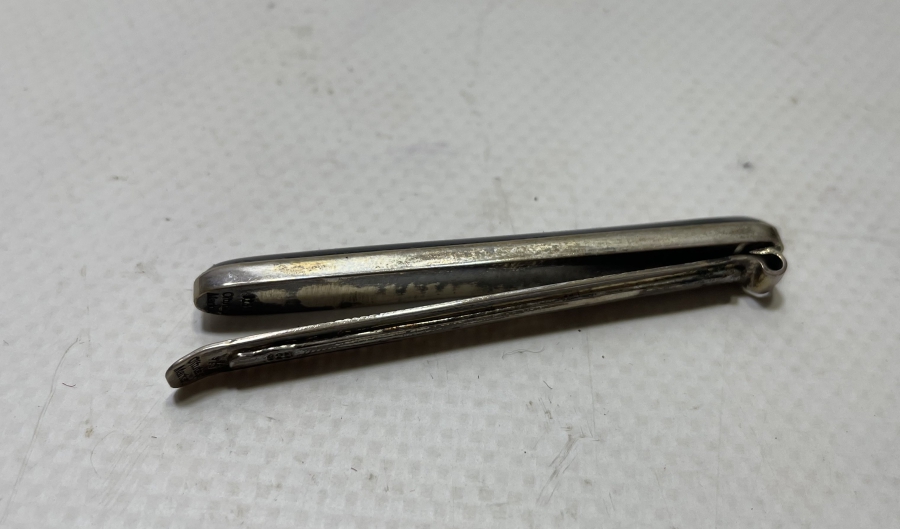 ORİJİNAL KUTUSUNDA ANTİKA GÜMÜŞ KRAVAT İĞNESİ