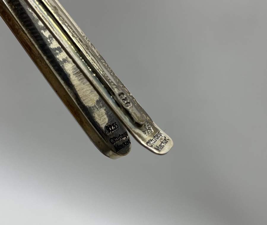 ORİJİNAL KUTUSUNDA ANTİKA GÜMÜŞ KRAVAT İĞNESİ