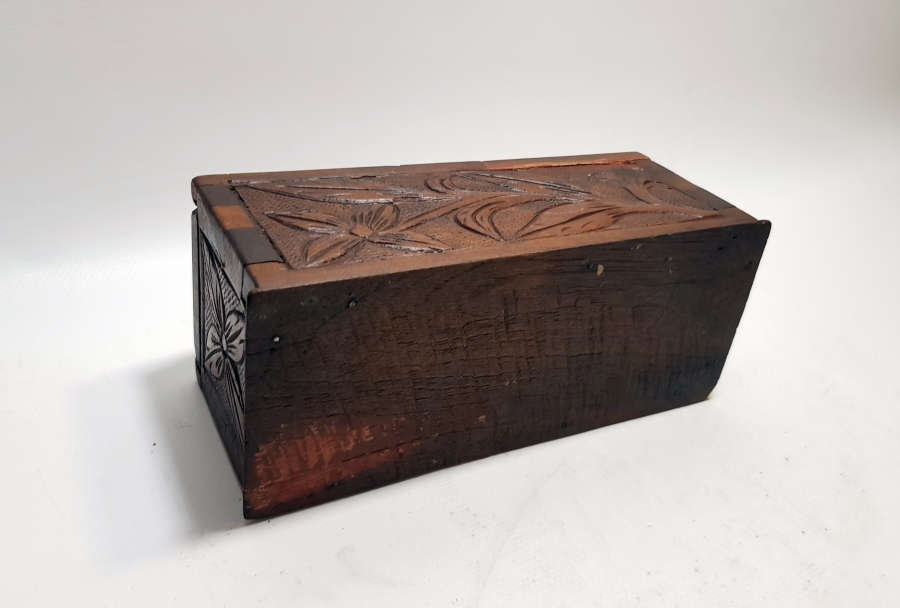 OSMANLI DÖNEMİ TAMAMI İŞLEMELİ ÇİFT GÖZLÜ KAHVE KUTUSU