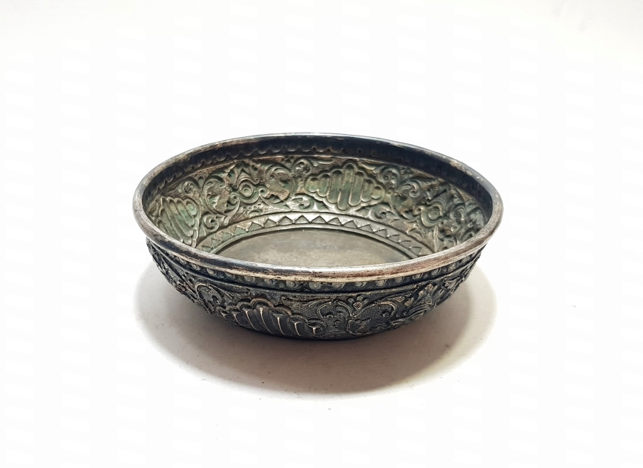 OSMANLI DÖNEMİ KABARTMA İŞÇİLİKLİ GÜMÜŞ TABAK