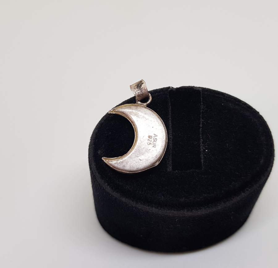 HİLAL FORMUNDA İÇİNDE DUASI İLE GÜMÜŞTEN MAMUL CEVŞEN-İ KEBİR