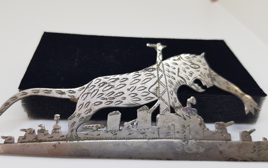 ÜZERİNDE ANADOLU ASLANI GÖRSELİ BULUNAN CUMHURİYET BAŞLARI EL YAPIMI GÜMÜŞ DENİZALTI FİGÜRÜ