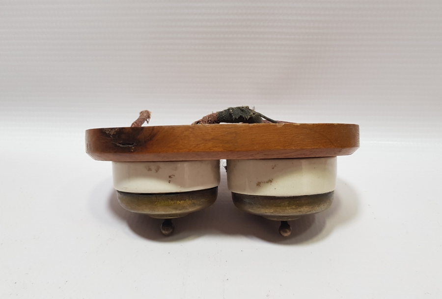 OSMANLI DÖNEMİ ÇOK NADİR PORSELEN VE BAKIRDAN YAPILMIŞ ELEKTRİK ANAHTARI