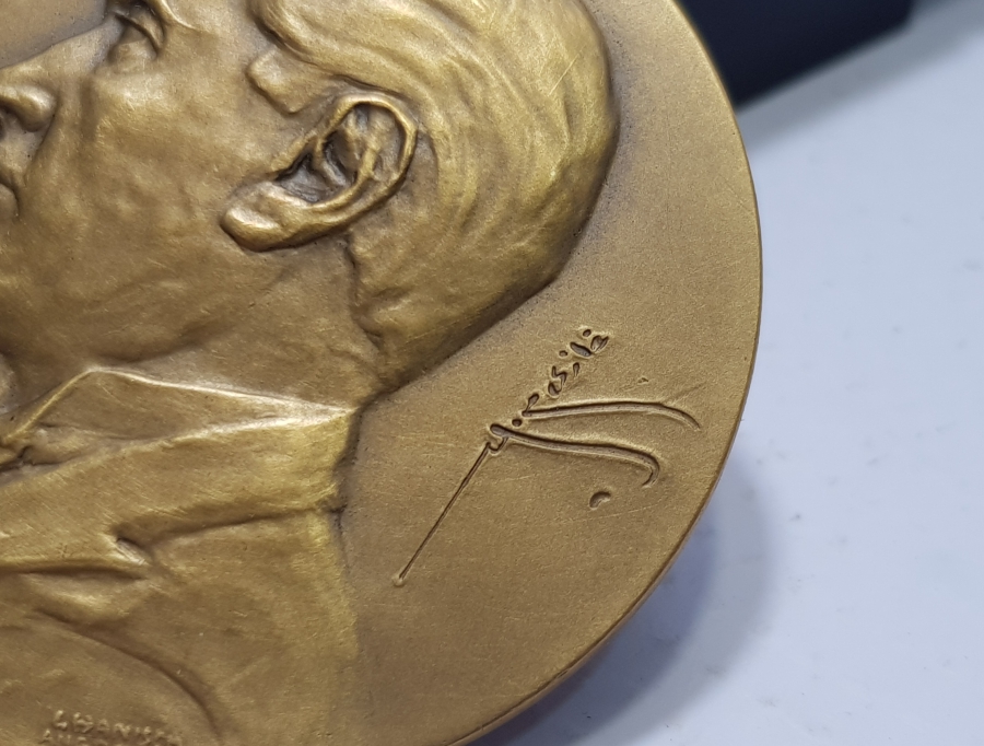 OSMANLICA GAZİ MUSTAFA KEMAL İMZALI BÜYÜK BOY ATATÜRK MADALYON