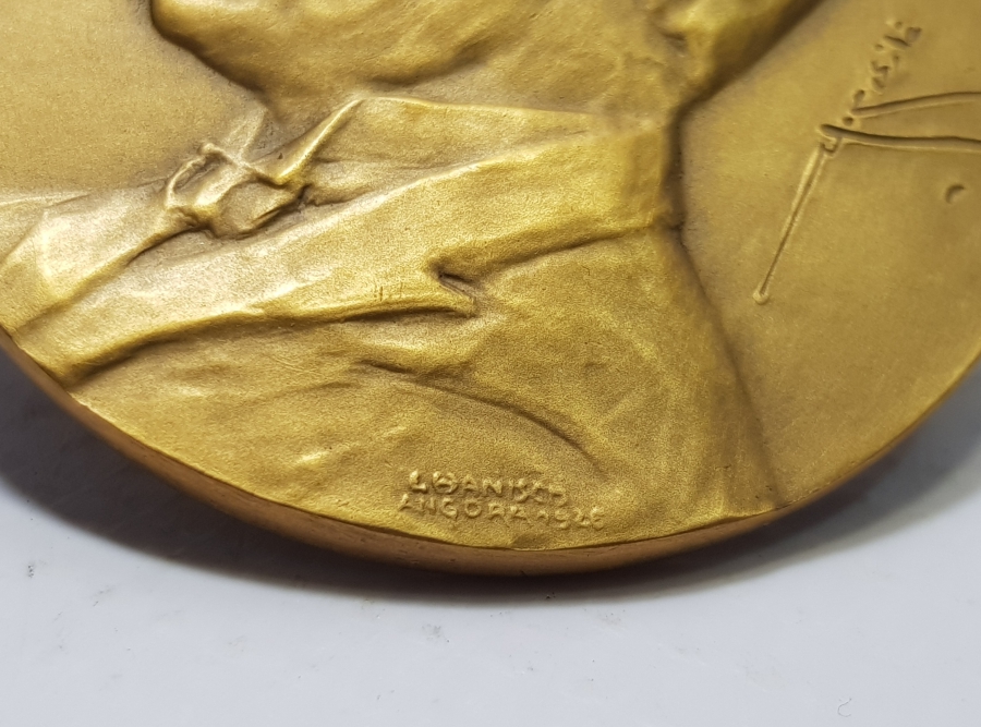 OSMANLICA GAZİ MUSTAFA KEMAL İMZALI BÜYÜK BOY ATATÜRK MADALYON