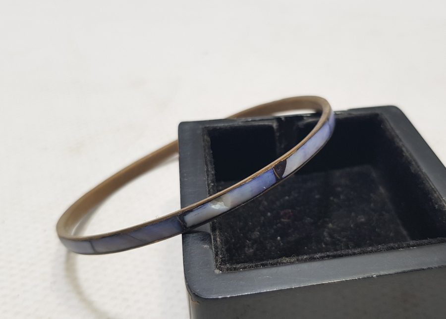 ÜZERİ TURKUAZ TAŞLI EL YAPIMI ANTİKA BİLEZİK