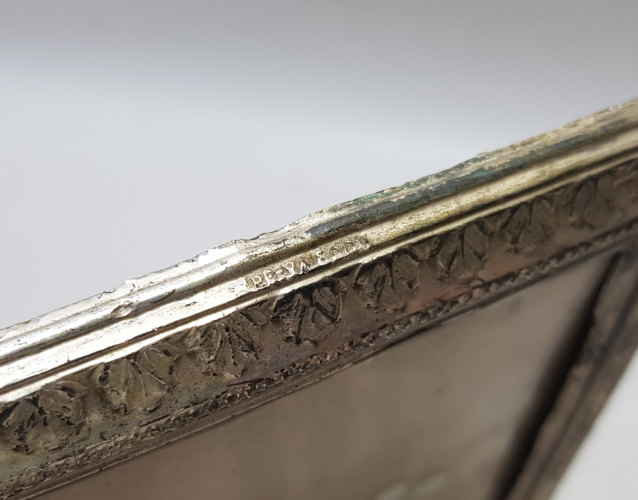 BÜYÜK BOY ANTİKA GÜMÜŞ ÇERÇEVE