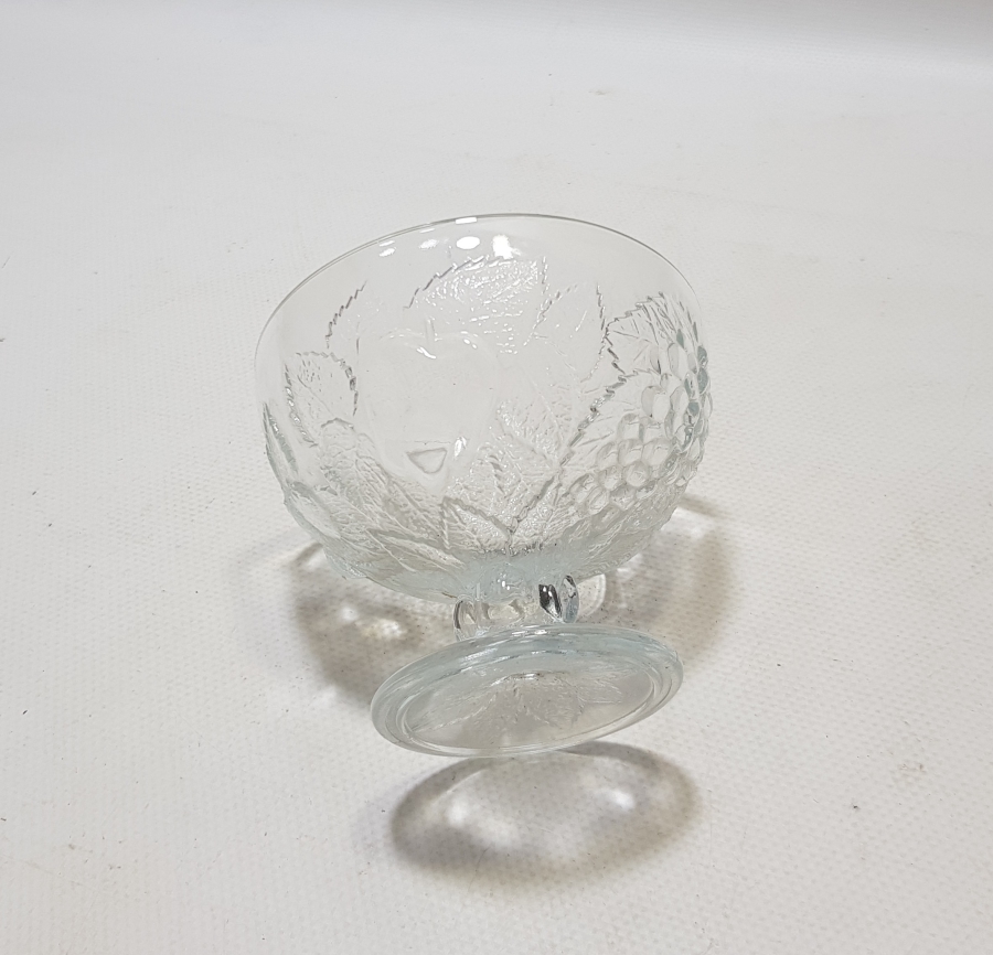 KABARTMA İŞÇİLİKLİ ANTİKA CAM DONDURMALIK